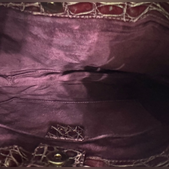 Limited edition Rare Gucci Crystal dragon bag
Tom Ford Gucci collection. - Picture 12 of 17